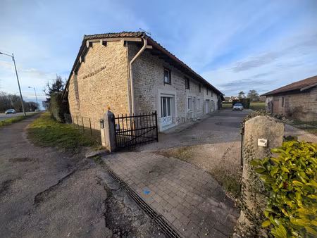 ensemble immobilier avec forte visibilité