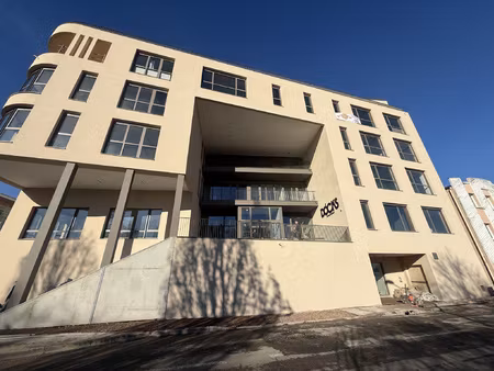 achat local professionnel 323m² roanne 42300