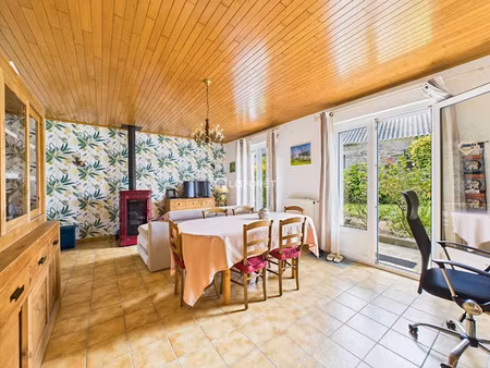 vente maison 4 pièces 113 m² à trégourez (29970)  138 864 €