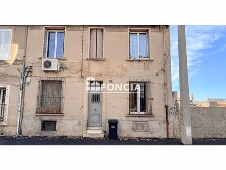 a saisir ! studio libre avec mezzanine basse