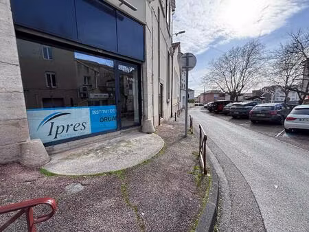 location local commercial 117m² aubenas 07200