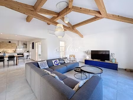 villa clé en main à 1 min de la plage avec piscine et garage à vendre à grimaud - golfe de