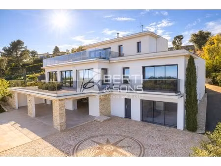 propriete contemporaine d'exception - vue panoramique mer et montagnes