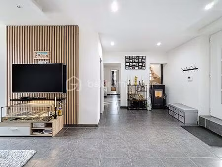 appartement de 82 16 m² à brie-et-angonnes