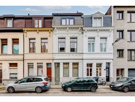 instapklare herenwoning met 4 slaapkamers en tuin