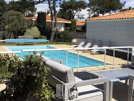 maison de luxe à vendre aux sables-d'olonne : 1 144 000 €