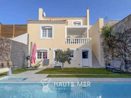 maison de luxe à vendre aux sables-d'olonne : 998 400 €