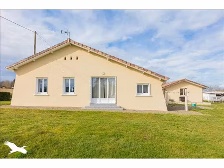 vente maison 4 pièces 77 m² à nogaro (32110)  223 650 €