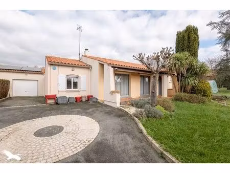 vente maison 5 pièces 123 m² pons (17800)