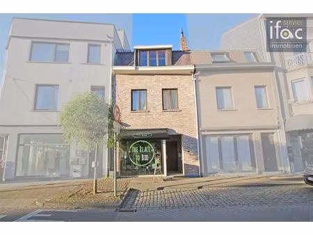 opbrengsteigendom met 2 flats en handelsruimte tervuren