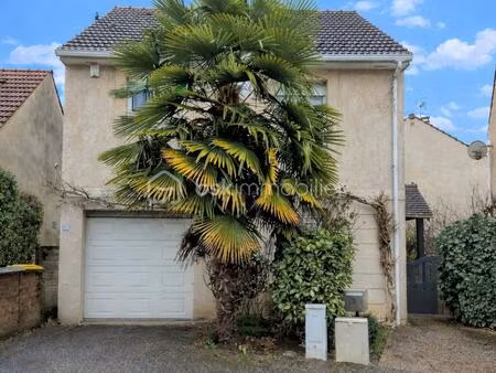 maison de 103 m² à lisses