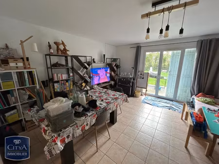 maison à louer 4 pièces 80.84 m² - tonnay-charente (17) - 865€