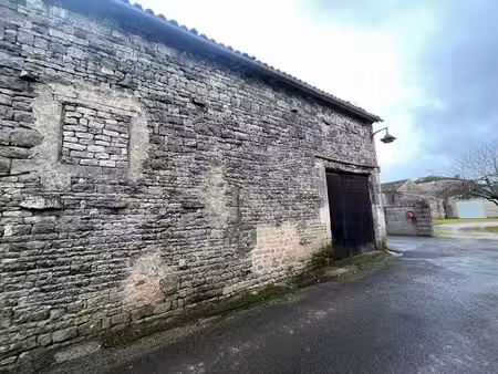 vente maison 1 pièce 131 m² foussignac (16200)