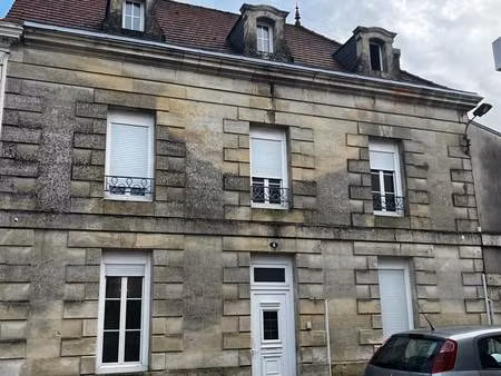 vente immeuble montendre (17130)