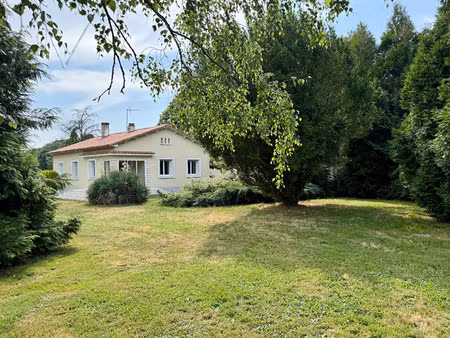 vente maison 5 pièces 98 m² cellefrouin (16260)