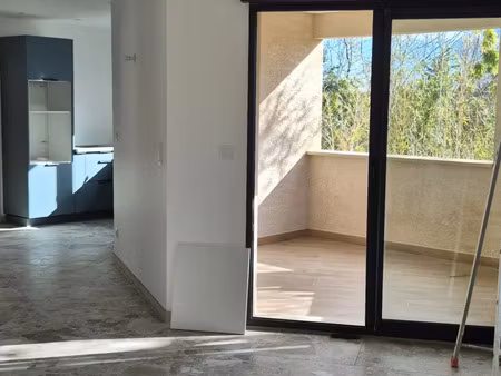 annonce location appartement 3 pièces de 72m2 à sernhac (30210) - paruvendu.fr ref 9927849