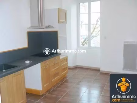 location appartement 4 pièces 82 m2 à matha