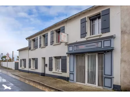 vente maison 5 pièces 175 m² la ronde (17170)