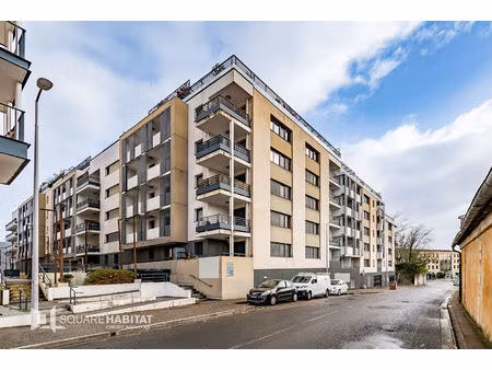 appartement talence 2 pièces - parking et balcon