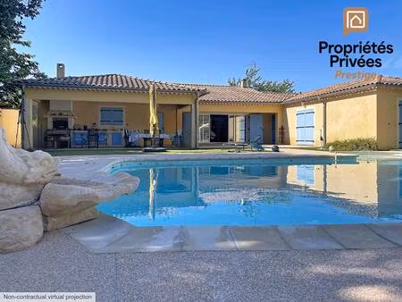 propriété de 220m2 avec piscine sur 6 000 m² de terrain   à 5 min de saint-maximin  ollièr