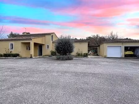 villa ollieres 7 pièce(s) 220 m2