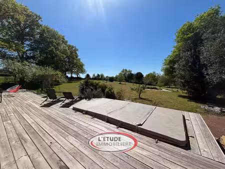 carquefou  propriété familiale sur un terrain de 7500 m2