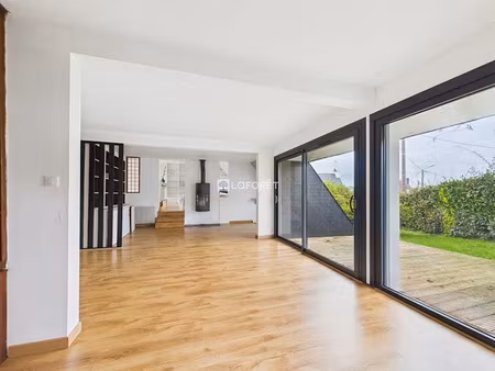 vente maison 7 pièces 122 m² à gourlizon (29710)  282 000 €