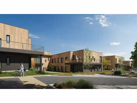 location local professionnel 522m²