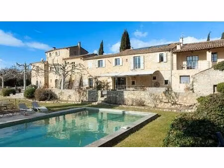 référence : 6357-eha - propriété du 16 ème siècle avec domaine viticole proche...