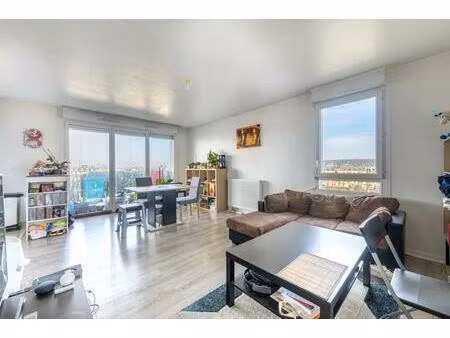 f3 de 65 m2 avec grande terrasse couverte - mantes-la-jolie