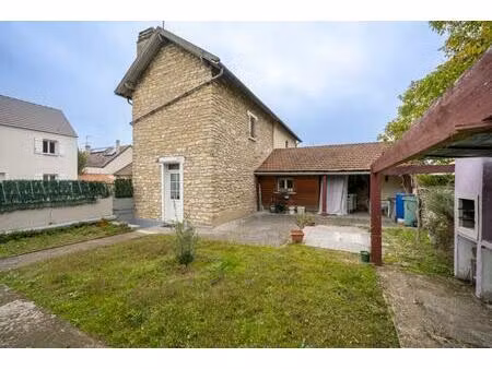 charmante maison avec jardin à mantes-la-jolie
