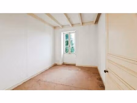 charme authentique : maison 8 pièces à st-fort-sur-gironde