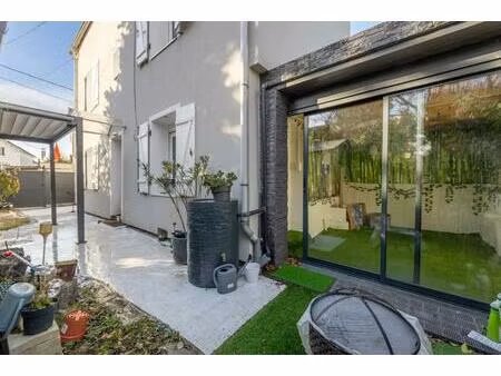 maison de 5 pièces de 85 m² à saint-leu-la-forêt