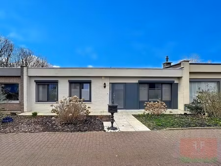 huis te koop in zottegem met 2 slaapkamers