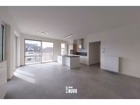 kwalitatief afgewerkt appartement in project zuidkaai