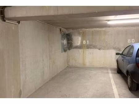 location - parking/box 14 m2 le mans