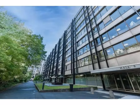 location bureaux paris 75008