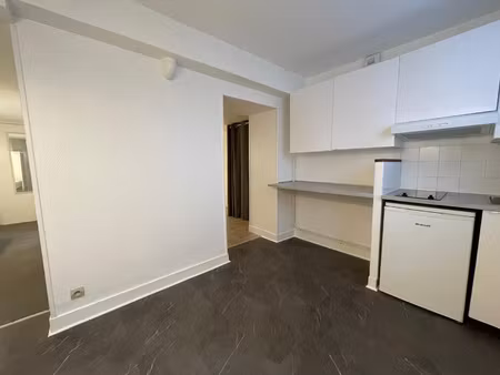 tours avenue grammont: appartement 1 pièce 23.68 m2