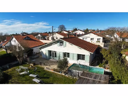 maison avec vue imprenable sur les pyrénées