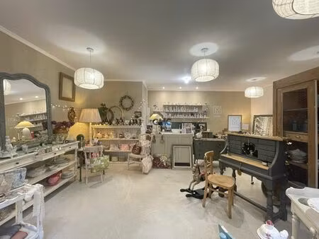 vente commerce 2 pièces 45 m² plaissan (34230)