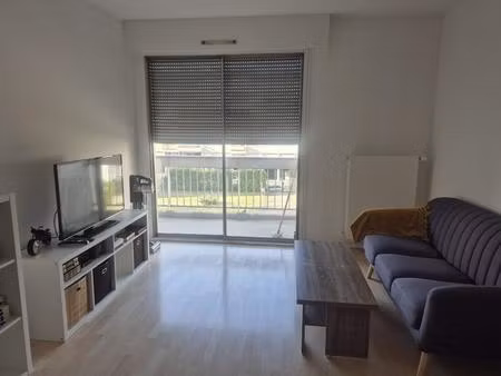 location appartement 2 pièces 46 m² à grenoble (38000)