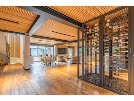 maison 14 pièces - 686 m²