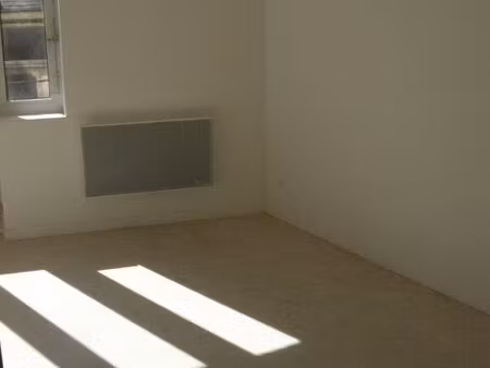 location appartement 3 pièces 47 m² à arras (62000)