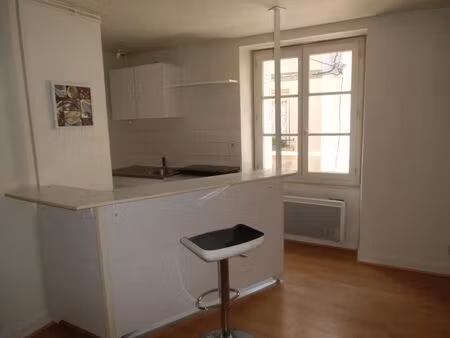 location appartement 2 pièces 30 m² à clermont-ferrand (63000)