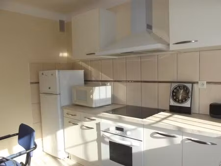 location appartement 2 pièces 47 m² à marseille 9 (13009)