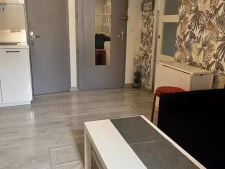 location appartement 2 pièces 32 m² à simiane-collongue (13109)