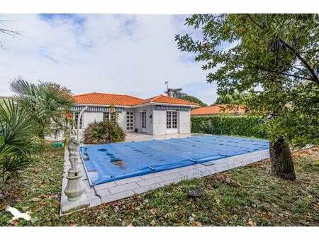 vente maison 5 pièces 113 m² léognan (33850)