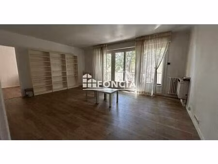 a vendre magnifique t4 dans une résidence de standing avec parking en sous-sol