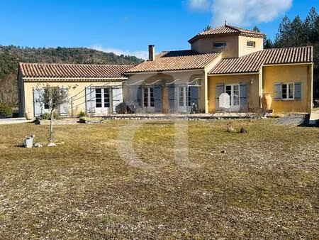 villa avec piscine à vendre région de buis les baronnies