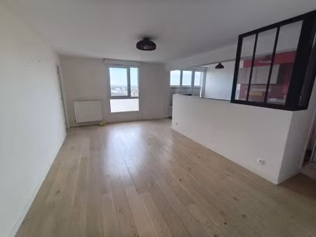 location appartement 4 pièces 76 m² à bordeaux (33200)